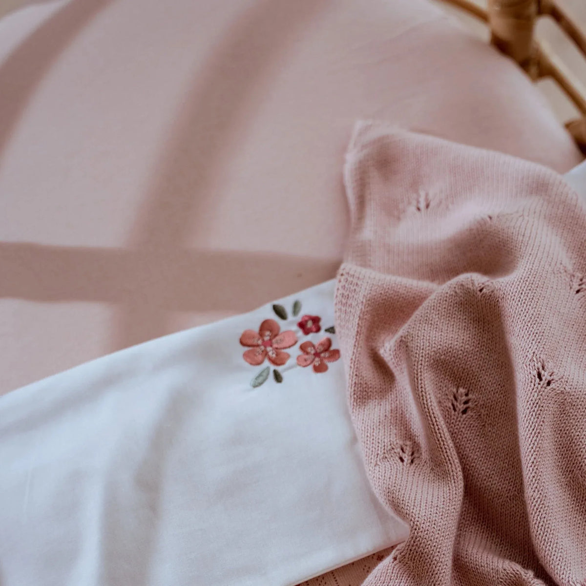 Wieg hoeslaken - Roze - Essentials