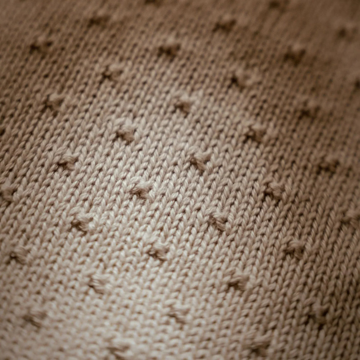 Gebreid ledikantdeken – Beige – Essentials